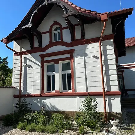Fráňa 4 *